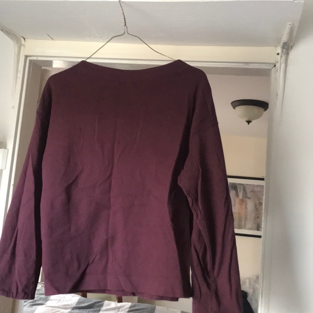 Maroon sweater 3/4 length sleeve
